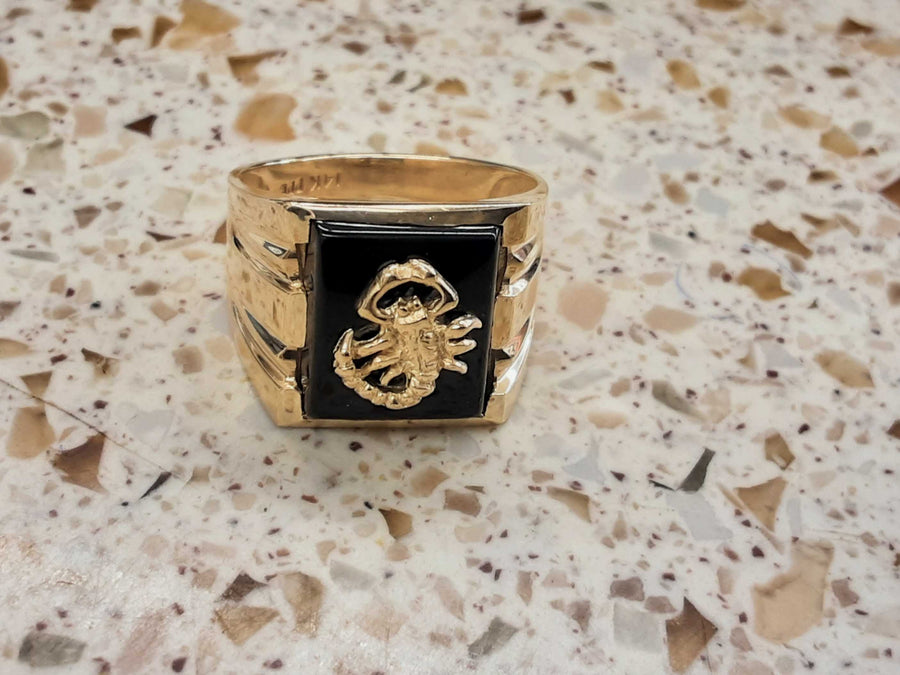 Men's Ring - Yellow Gold 14k (.585) 8 grams Size 10.5