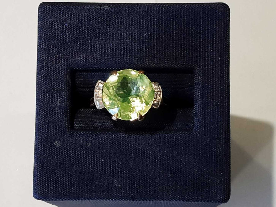 Women's Ring - Yellow Gold 10k (.417) 2.8 grams Size 5.5