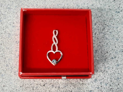 Diamond Pendant - White Gold 14k (.585) 1.2 grams