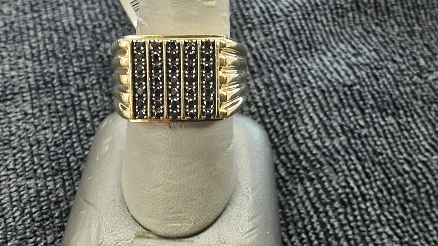 Men's Ring - Yellow Gold 10k (.417) 8.7 grams Size 10