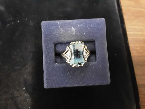 Women's Ring - White Gold 10k (.417) 4.2 grams Size 7