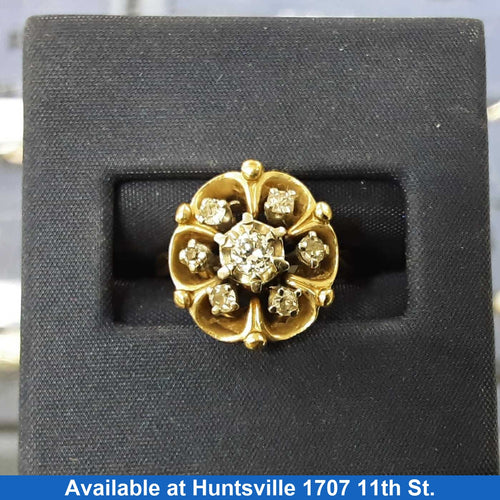 Women's Ring - Yellow Gold 14k (.585) 5.6 grams Size 6.5