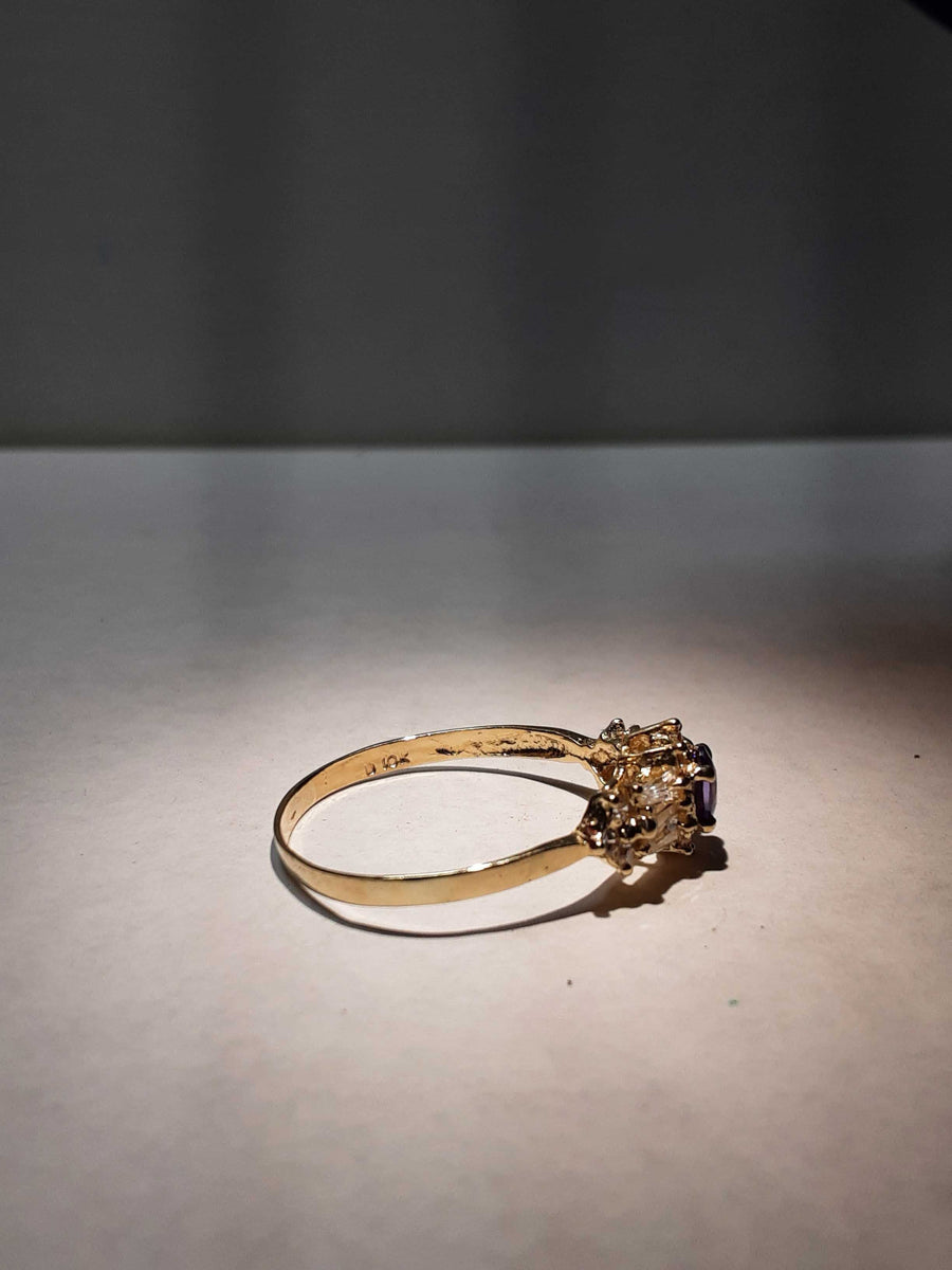Women's Ring - Yellow Gold 10k (.417) 1.9 grams Size 10.5