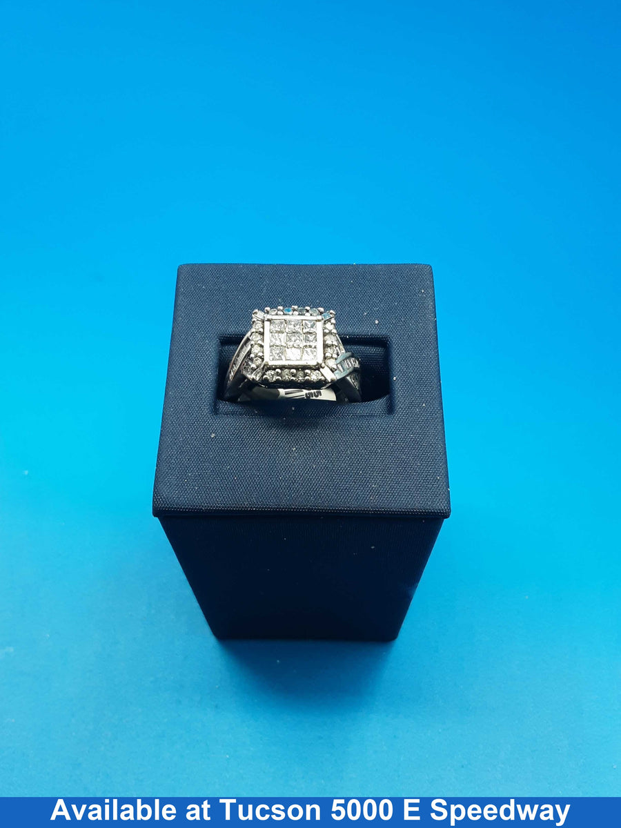 Women's Ring - White Gold 10k (.417) 5.6 grams Size 20