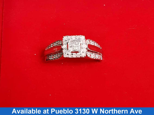 Women's Ring - White Gold 10k (.417) 2.5 grams Size 8
