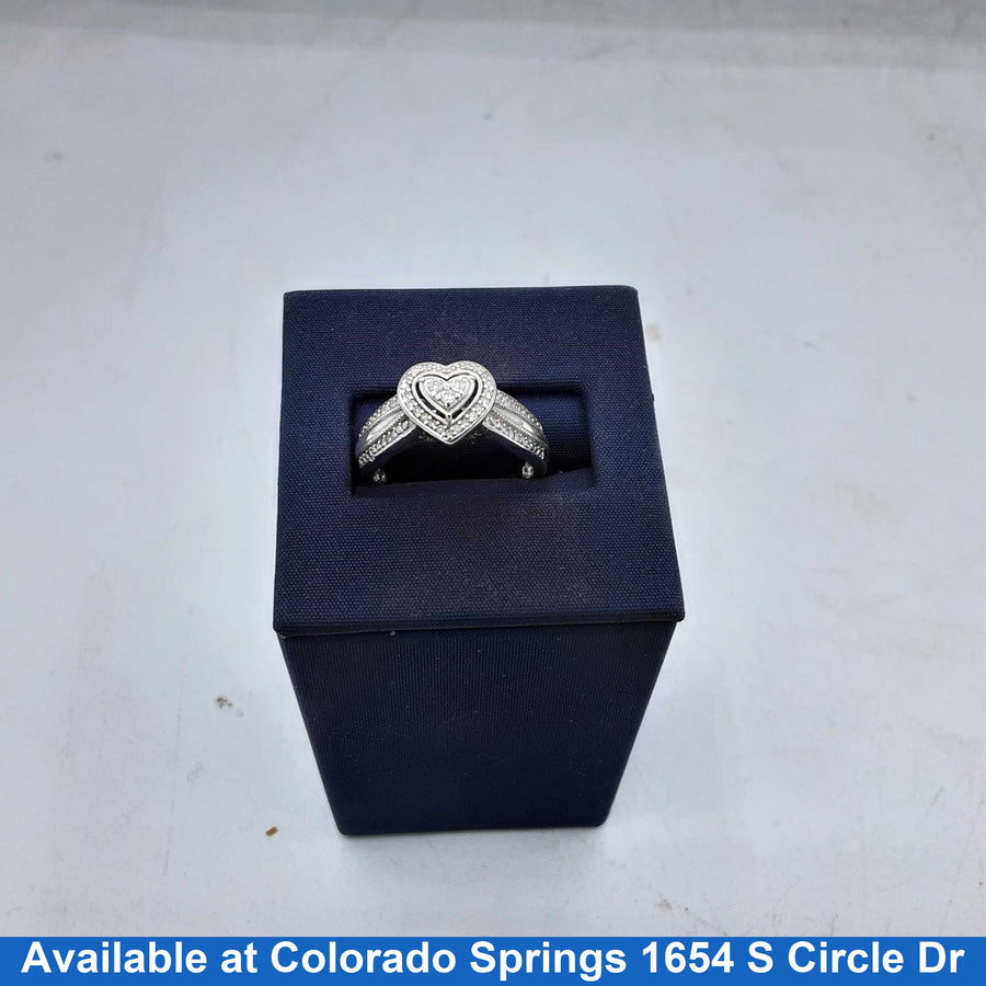 Women's Ring - Silver 3.3 grams Size 7