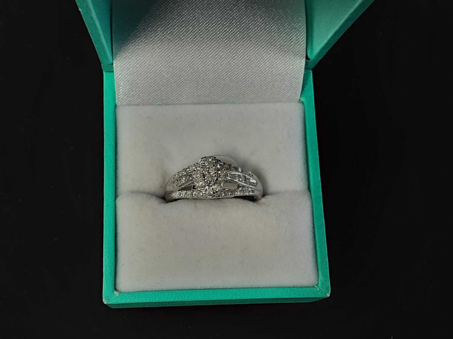 Ring - Wedding Set - White Gold 10k (.417) 2.8 grams Size 8