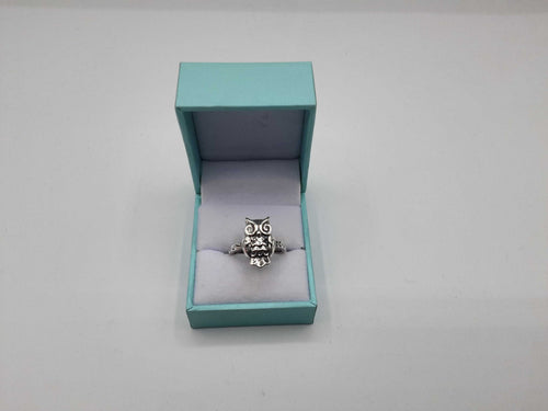 Women's Ring - Silver 9.3 grams Size 8.5
