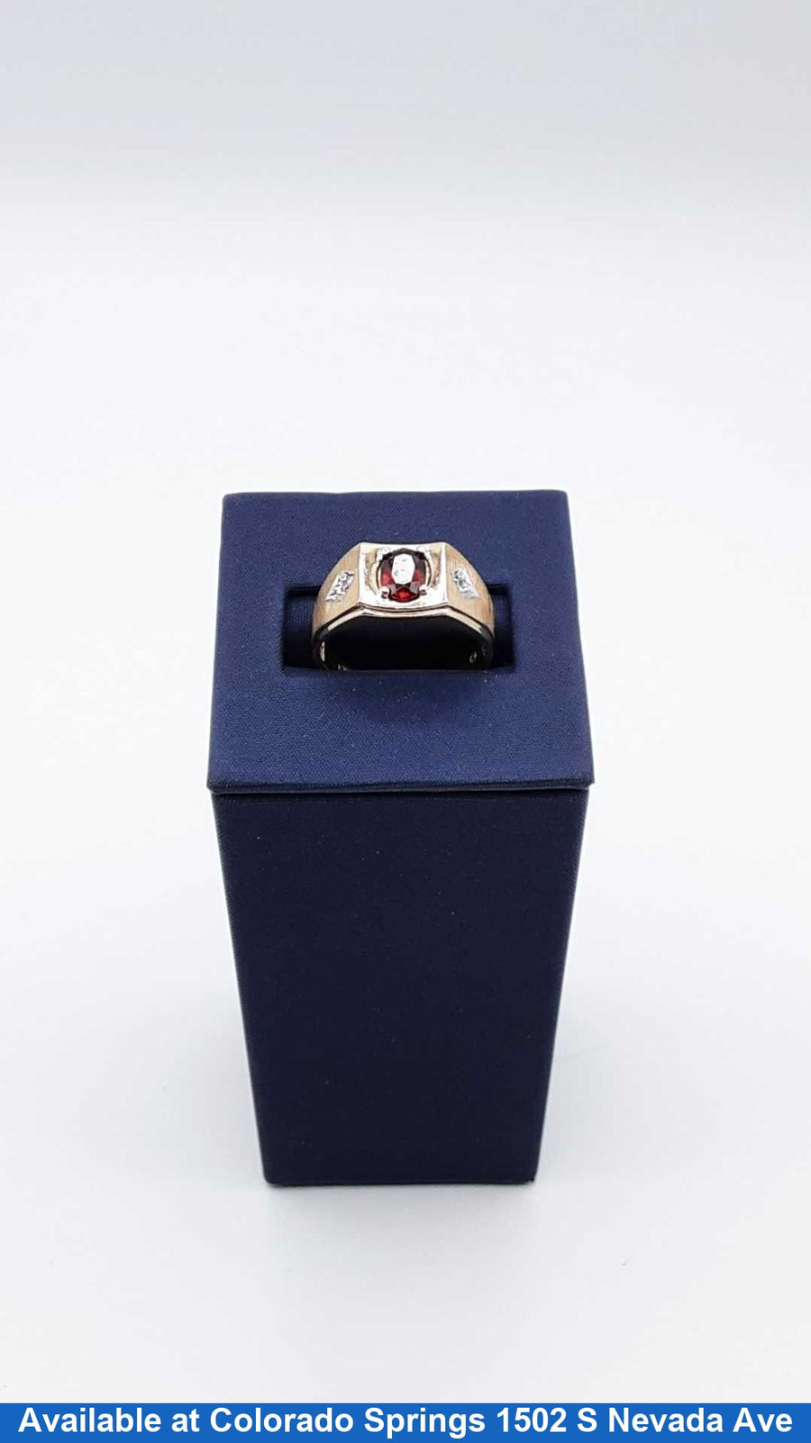 Men's Ring - Yellow Gold 10k (.417) 3.9 grams Size 5