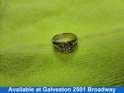 Men's Ring - Yellow Gold 14k (.585) 7 grams Size 10