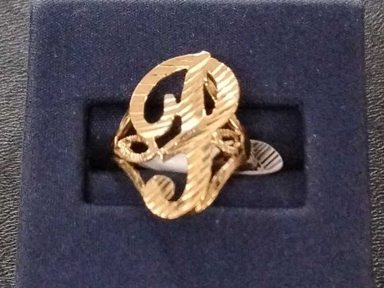 Women's Ring - Yellow Gold 10k (.417) 2 grams Size 7