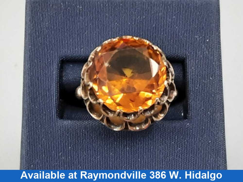 Women's Ring - Yellow Gold 10k (.417) 7.6 grams Size 7.5