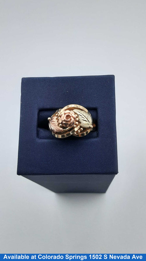 Women's Ring - Yellow Gold 10k (.417) 7.6 grams Size 7