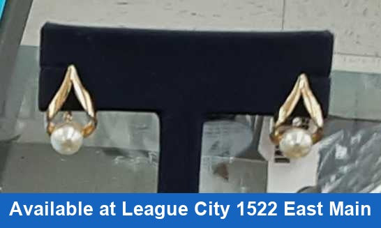 Pearl Earrings - Yellow Gold 10k (.417) 2.9 grams