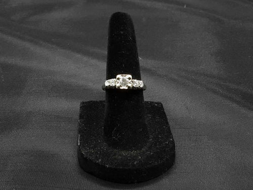 Women's Ring - White Gold 14k (.585) 2.6 grams Size 5