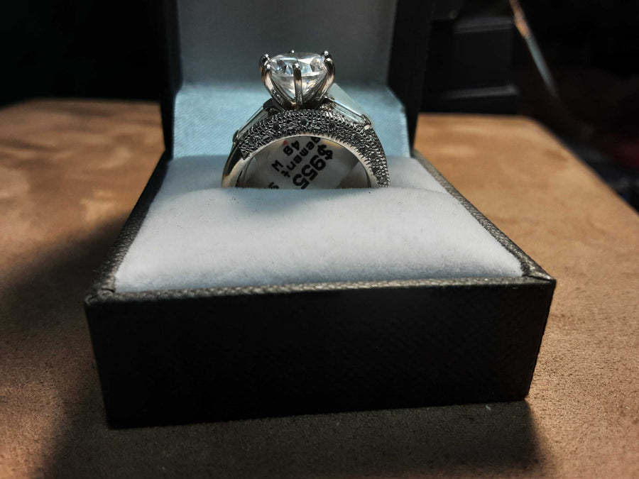 Ring - Engagement Set - White Gold 14k (.585) 6.4 grams Size 7