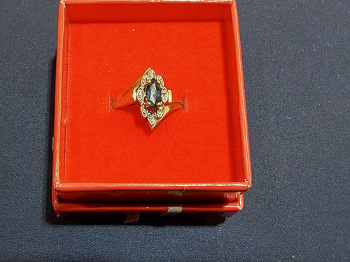 Women's Ring - Yellow Gold 10k (.417) 2.9 grams Size 8