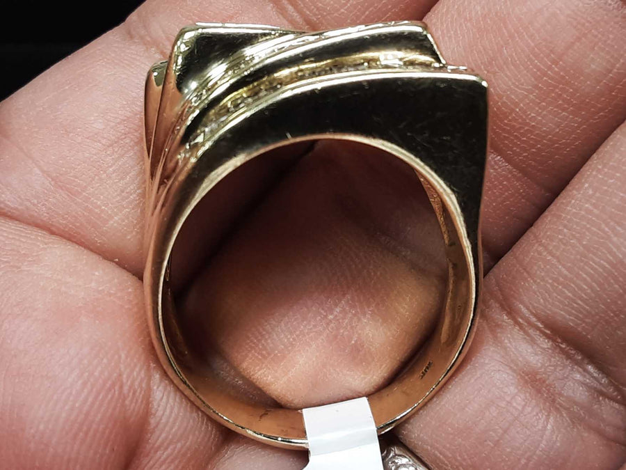 Men's Ring - Yellow Gold 10k (.417) 14.9 grams Size 12.5