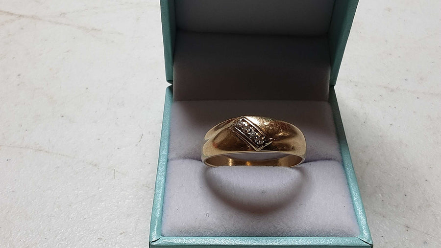 Ring - Wedding Band - Yellow Gold 14k (.585) 3.6 grams Size 11.5