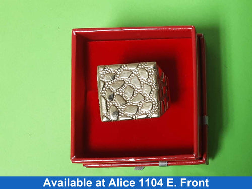 Men's Ring - Yellow Gold 10k (.417) 5.7 grams Size 6.5