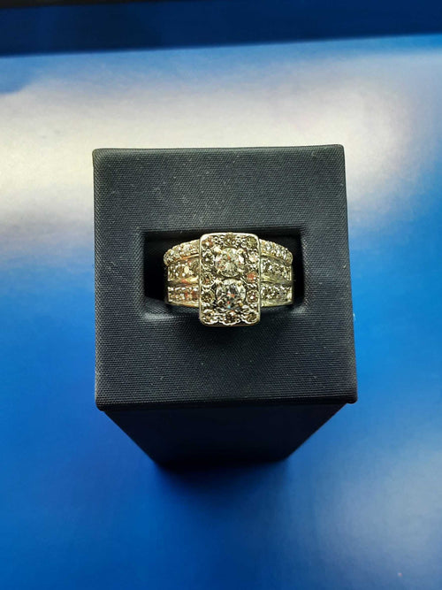 Women's Ring - Yellow Gold 14k (.585) 7.6 grams Size 7