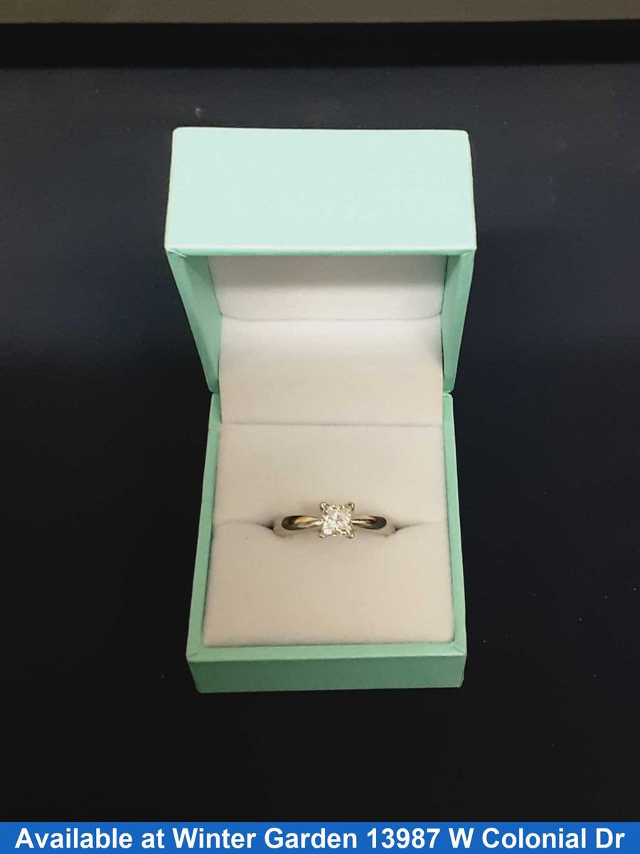 Women's Ring - Solitaire - White Gold 14k (.585) 4.7 grams Size 7