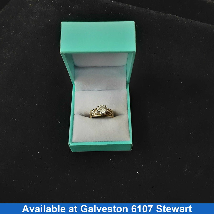 Women's Ring - Solitaire - Yellow Gold 10k (.417) 3.1 grams Size 5