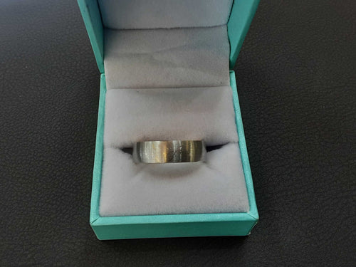 Ring - Wedding Band - White Gold 10k (.417) 7.4 grams Size 8
