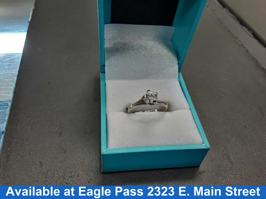 Women's Ring - Solitaire - White Gold 14k (.585) 2 grams Size 8.5