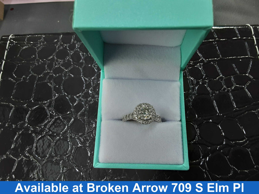 Women's Ring - Solitaire - White Gold 14k (.585) 3.3 grams Size 8.5
