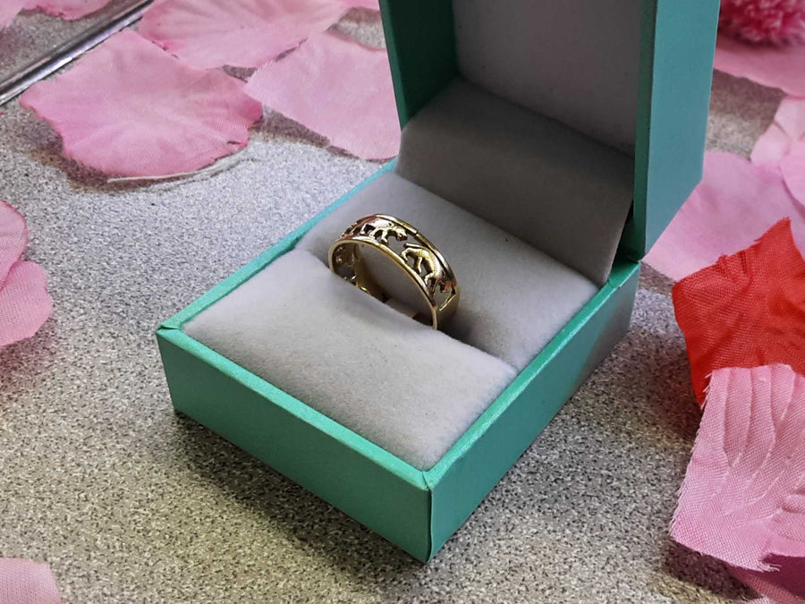Women's Ring - Yellow Gold 14k (.585) 2.4 grams Size 7.5