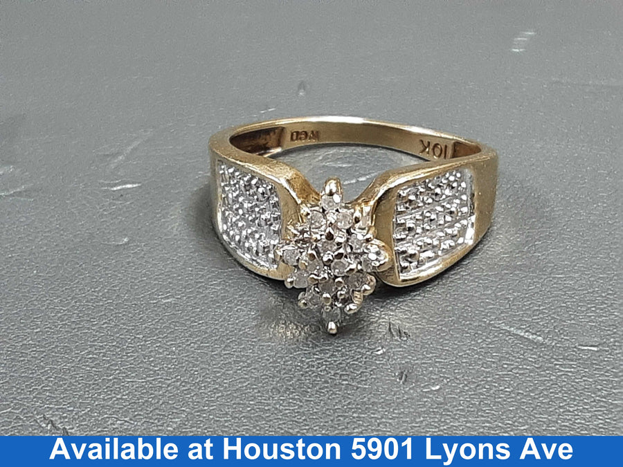 Women's Ring - Yellow Gold 10k (.417) 3.1 grams Size 6.5