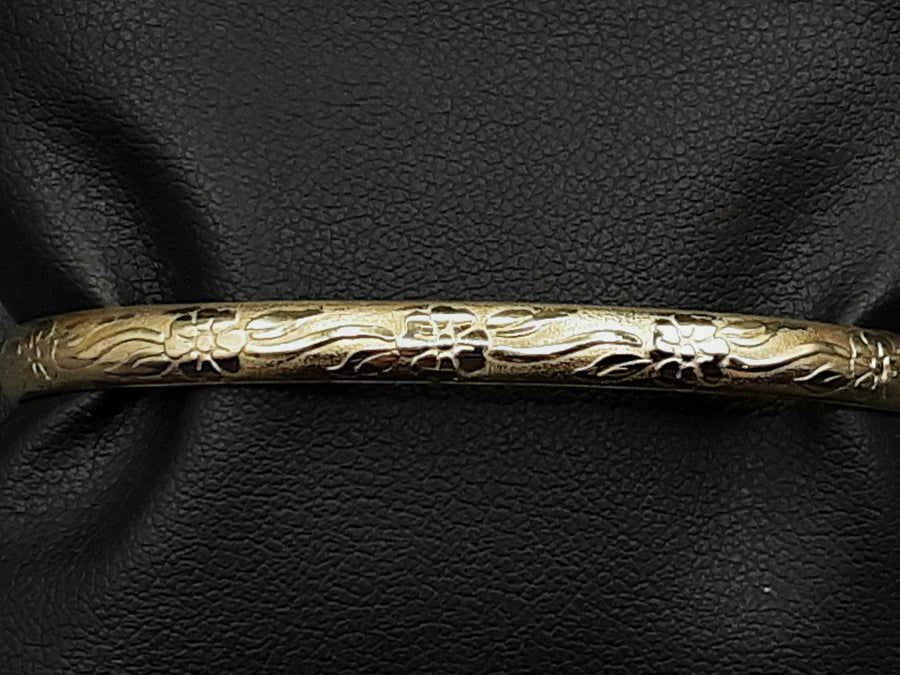 Bangle Bracelet - Yellow Gold 14k (.585) 4.8 grams 8 inch