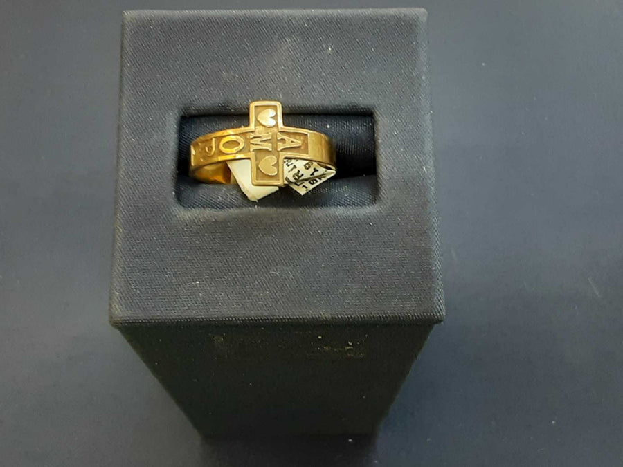 Women's Ring - Yellow Gold 10k (.417) 2.1 grams Size 7