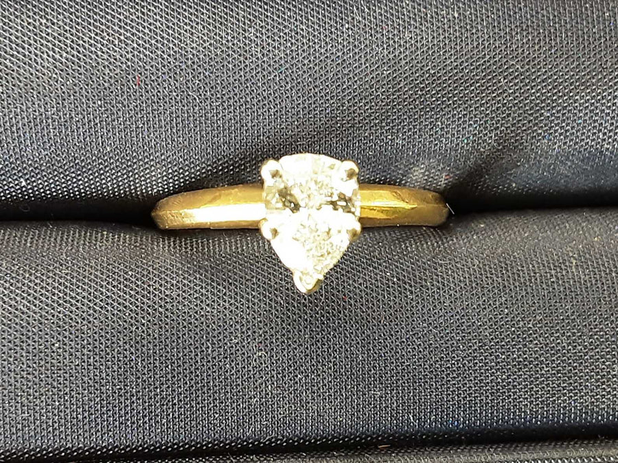Women's Ring - Solitaire - Yellow Gold 14k (.585) 1.8 grams Size 6