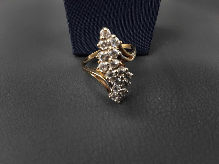 Women's Ring - Yellow Gold 10k (.417) 6.8 grams Size 10.5