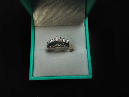 Women's Ring - Yellow Gold 10k (.417) 2.3 grams Size 10.5
