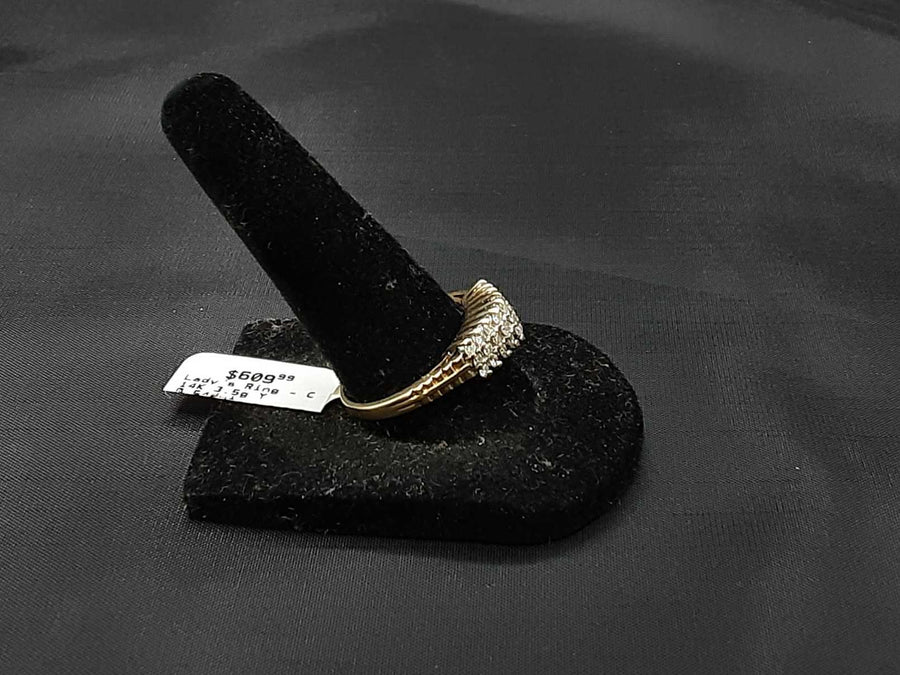 Women's Ring - Yellow Gold 14k (.585) 3.5 grams Size 7