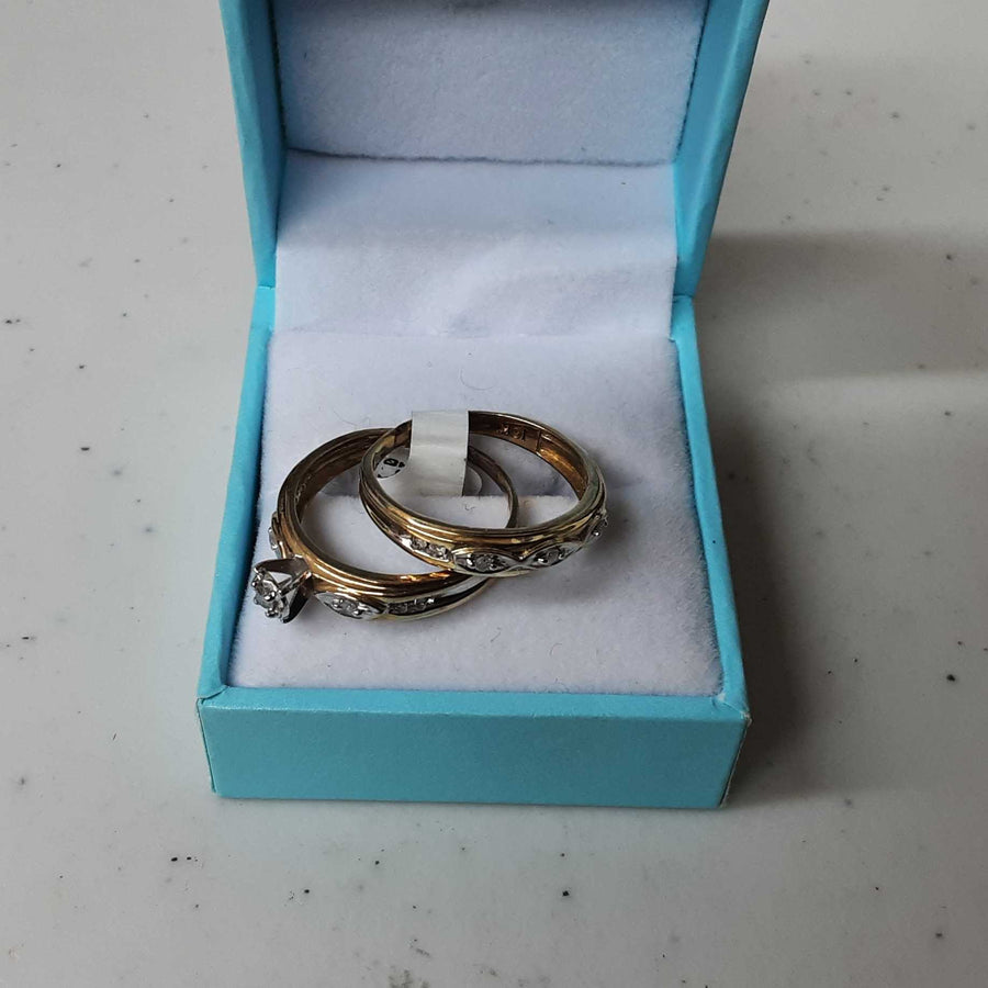 Ring - Wedding Set - Yellow Gold 10k (.417) 3.6 grams Size 8.5