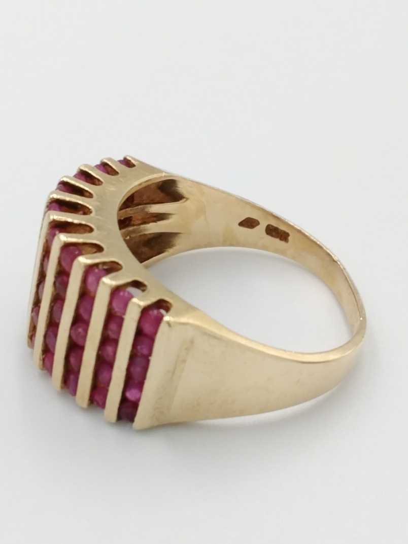 Women's Ring - Yellow Gold 10k (.417) 6.1 grams Size 9