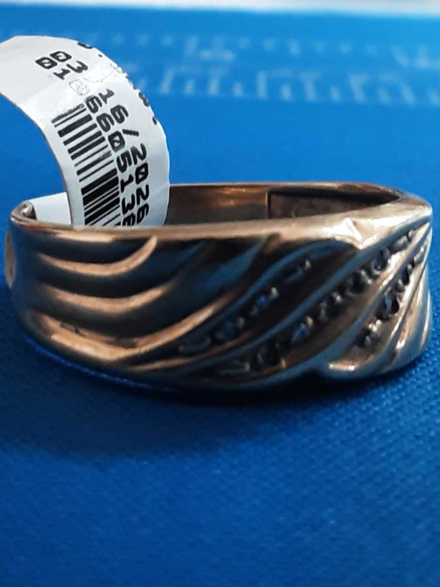 Ring - Wedding Band - Yellow Gold 10k (.417) 3.6 grams Size 10.5