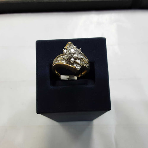 Women's Ring - Yellow Gold 10k (.417) 4.9 grams Size 7.5