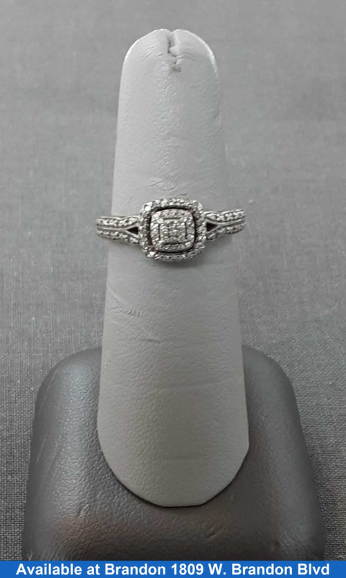 Women's Ring - Silver 2.7 grams Size 6