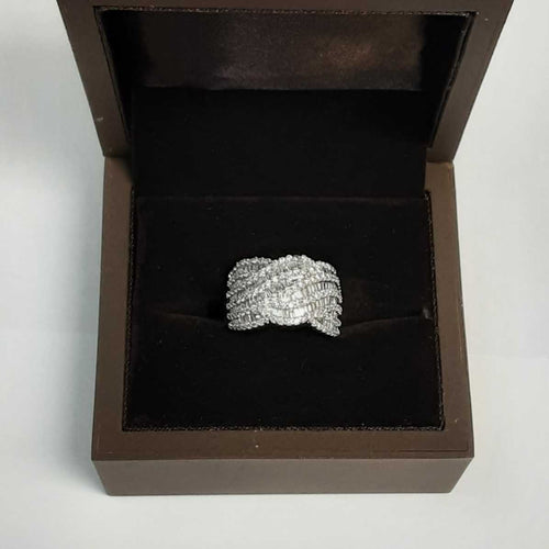 Women's Ring - Anniversary - White Gold 10k (.417) 5.6 grams Size 7.5