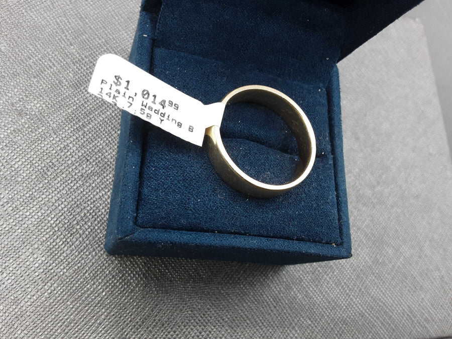 Ring - Wedding Band - Yellow Gold 14k (.585) 7.5 grams Size 10.5