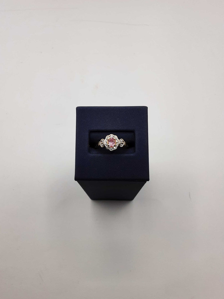 Women's Ring - Yellow Gold 14k (.585) 4.1 grams Size 10.5
