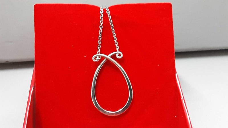 Pendant Chain Silver 7.6 grams 22 inch