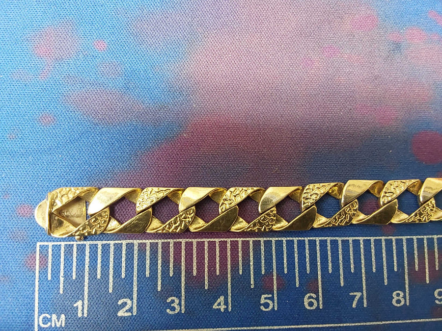 Cuban Link Bracelet - Yellow Gold 14k (.585) 21.8 grams 8 inch