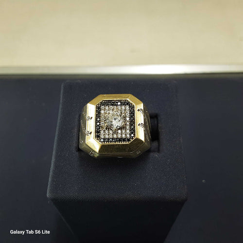 Men's Ring - Yellow Gold 10k (.417) 6.1 grams Size 10.5