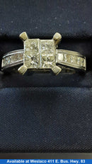 Women's Ring - White Gold 14k (.585) 5.2 grams Size 7